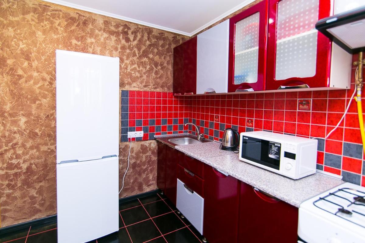 Vip Apartmens Faraon On Illinskaya 1 Floor 수미 외부 사진